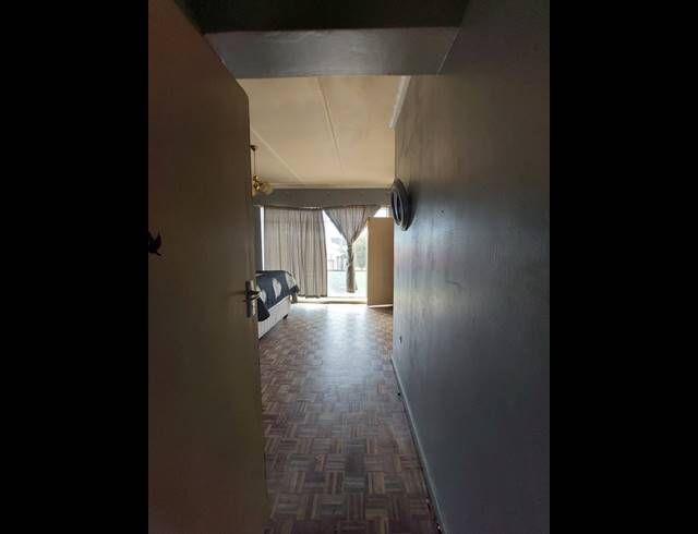 2 BEDROOM TOWNHOUSE FOR SALE IN BRAKPAN CENTRAL